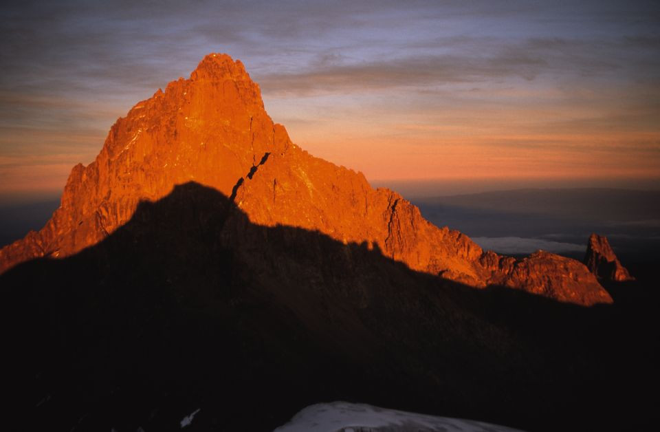 Mount Kenia und Kilimandscharo Die höchsten Berge Afrikas Mit Safari