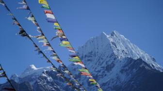 asien-nepal-everest-hiahs-AAtVTE-E.jpg