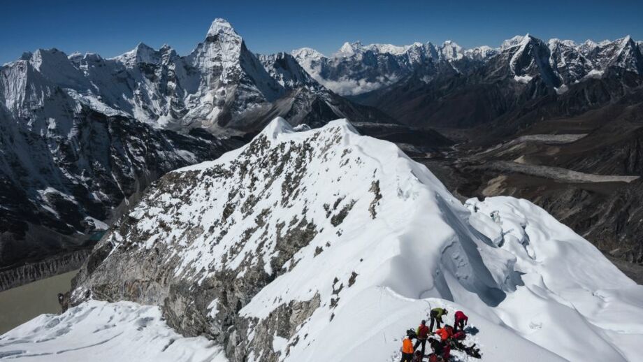Aussicht vom Gipfel des Island Peaks auf den Himalaya