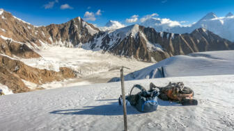 Pakistan Karakorum Baltoro Gletscher Rucksäcke Eispickel Berge