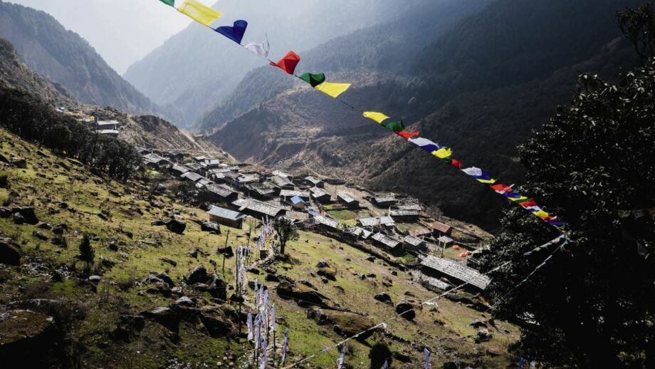 Ausblick auf ein altes Dorf in Nepal