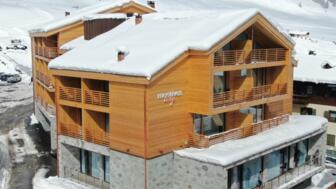 Montivas Lodge von außen
