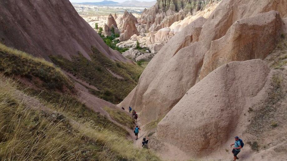 04 - Cappadocia - red valley.jpg