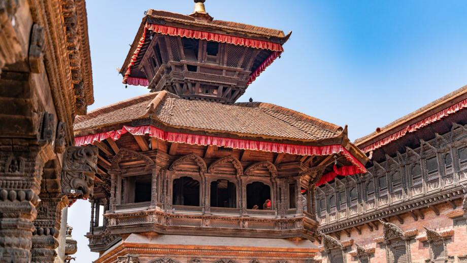 neoal-hiktwin-der-bhaktapur-durbar-square-shutterstock_1470751442.jpg