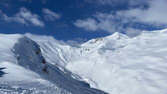 Schneepanorama am Berg in Livigno