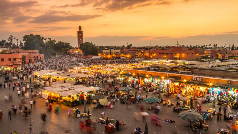 afrika-marokko-stadt-kultur-marrakesch-jemaa-el-fna-685174879.jpg