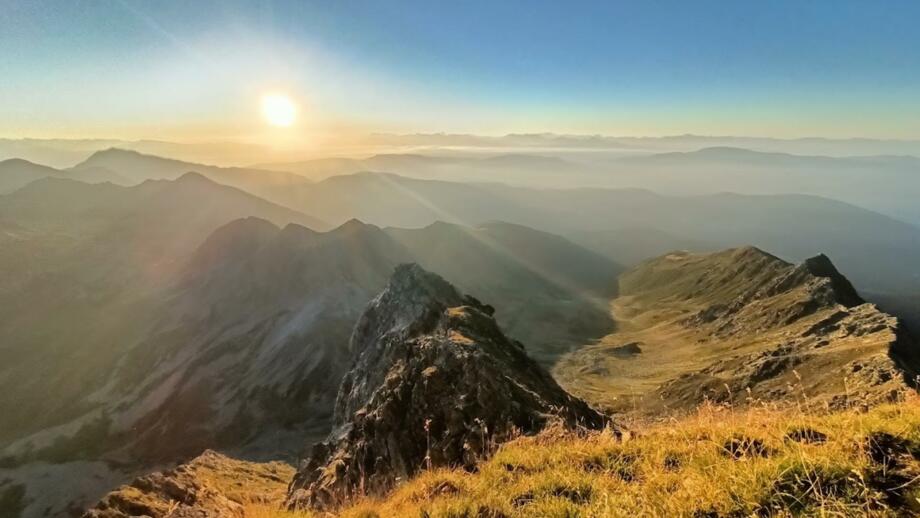 Hiking_trek nelle Maddalene_ValdiNon_Trentino_Italy.jpg