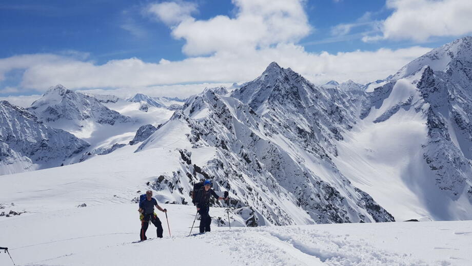 Skitourengeher*innen