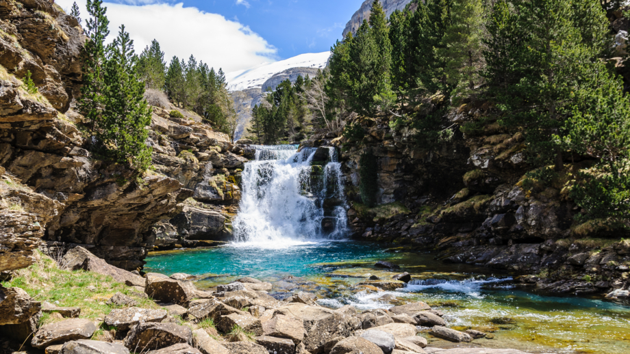 spanien-katalonien-pyrenaeen-ordesa-tal-shutterstock-1017089317.jpg