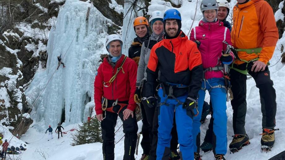 oesterreich-pitztal-eisklettern-pitztalschlucht-winter-peer alexander-9ekepiz (23).jpg