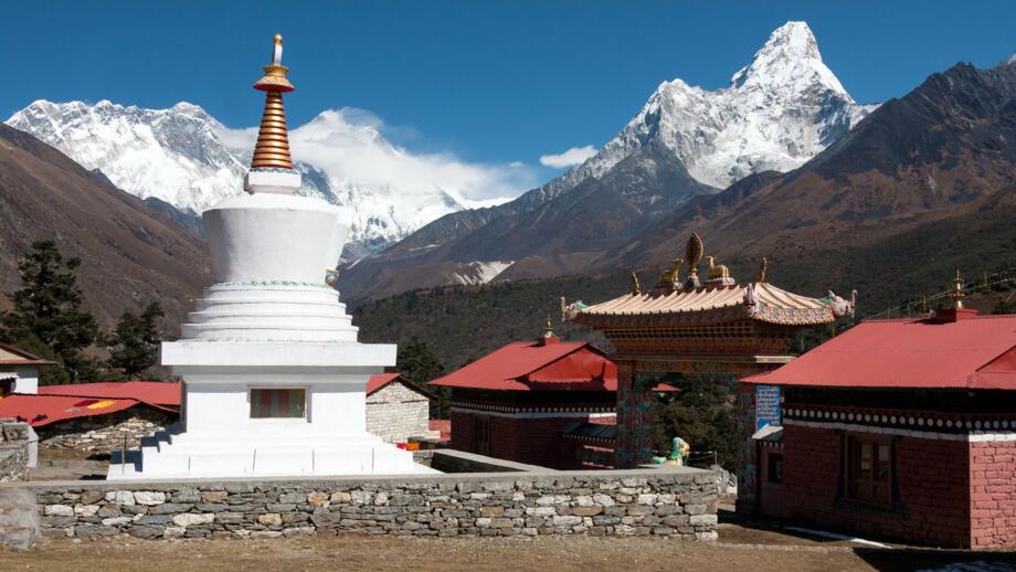 nepal-hikte-view-of-stupa-at-tengboche-monastery-with-mount-everest-nuptse-to-lhotse-ridge-and-ama-dablam-in-the-background-shutterstock_176994272.jpg