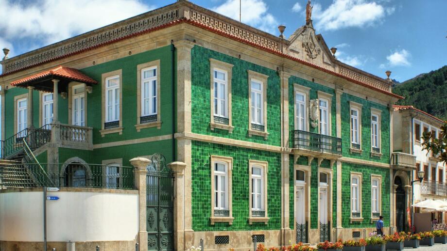 Green House in Vila Nova de Ceveira