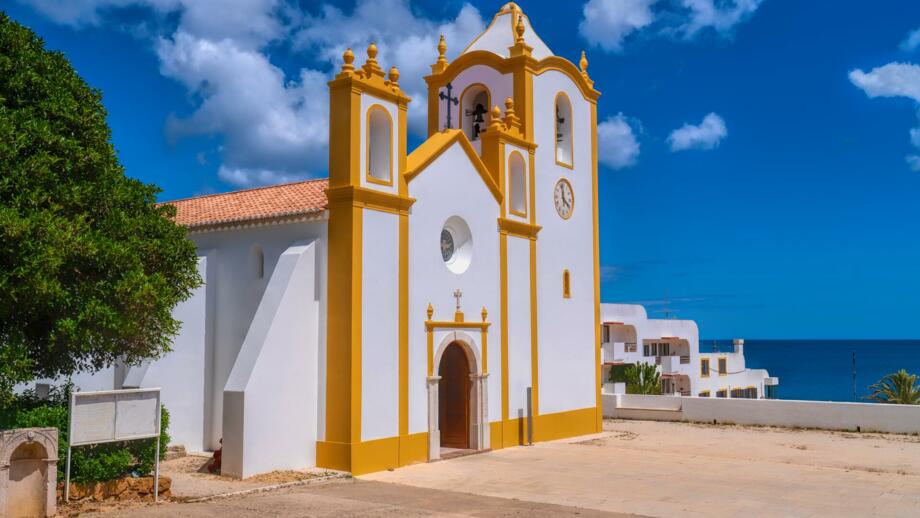 Praia da Luz Kirche Lagos Portugal