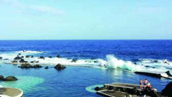 Auf Madeira laden Meeresbecken zum Baden ein