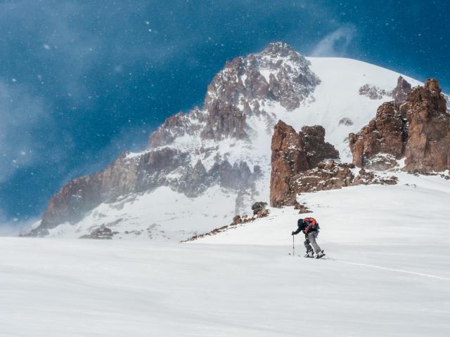 Skitour zum Kasbek in Georgien