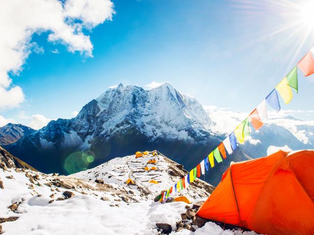Zelte im Everest Basislager in Nepal