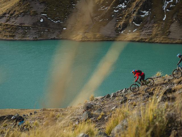 Mit dem Mountainbike durch Peru - der Titicacasee