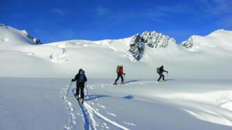Fünf Tage Tour du Ciel! Eine der besten und anspruchsvollsten Skidurchquerungen im Wallis!