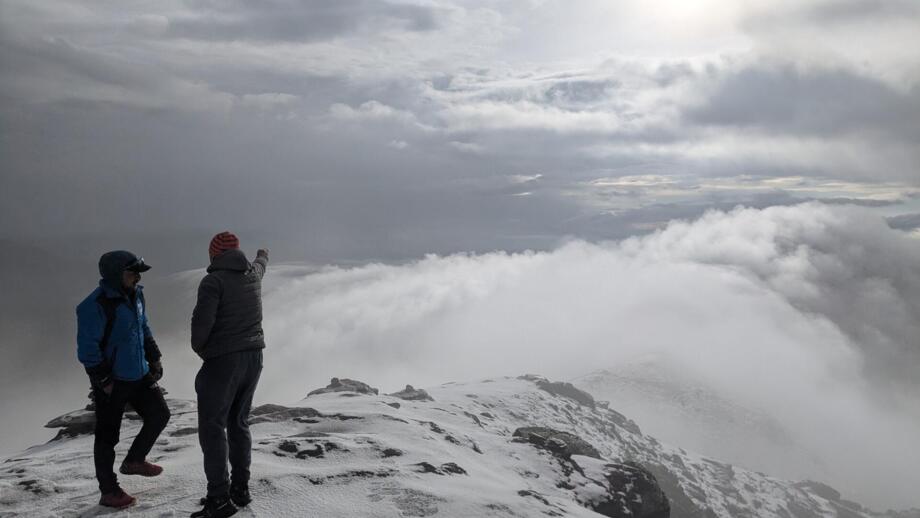 Ausblick vom Pikey Peak bewölkt