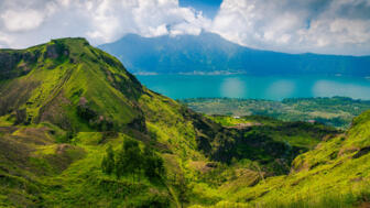 asien-indonesien-landschaft-natur-shutterstock-424192249.jpg