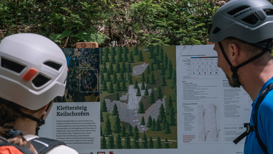 Keilschrofen Klettersteig Infotafel Topo