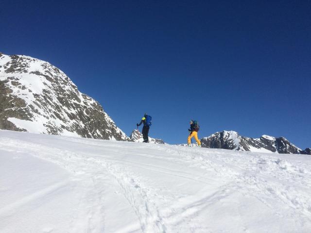 Skitourengruppe in den Stubaier Alpen