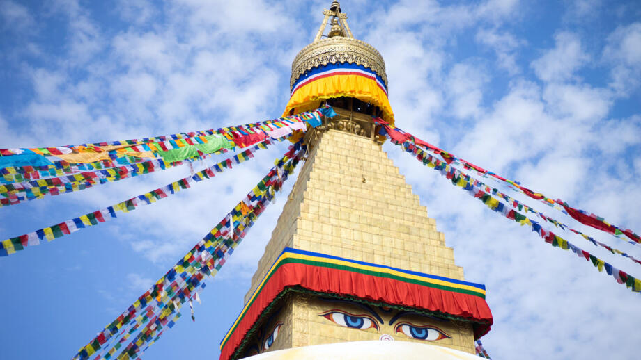nepal-hiahe-bodhnath-stupa-shutterstock_779463001.jpg