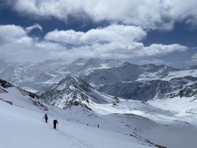 Skitourengruppe um den Ortler