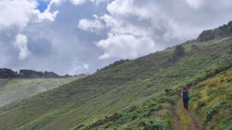spanien-galizien-esgal-finisterre-wandern-shutterstock-1549933427.jpg