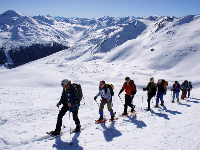 Schneeschuhgeher in den Alpen