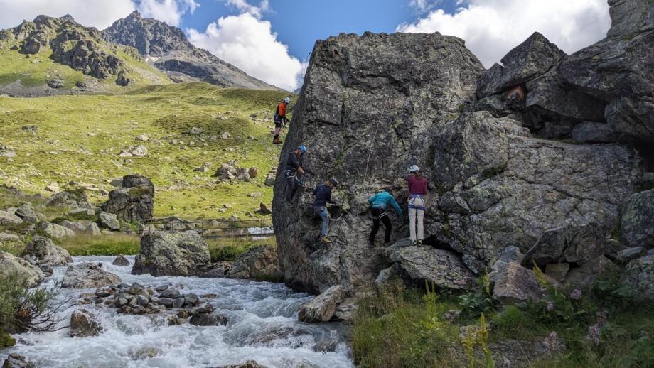 oesterreich-jamtal-galtuer-jamtalhuette-abjam-bergsteigen-grundkurs-alpiner-basiskurs-pxl-20250717-135429147.jpg