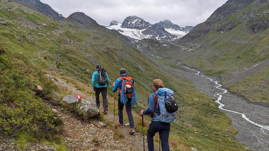 oesterreich-jamtal-galtuer-jamtalhuette-abjam-bergsteigen-grundkurs-alpiner-basiskurs-pxl-20250715-054854404.mp.jpg