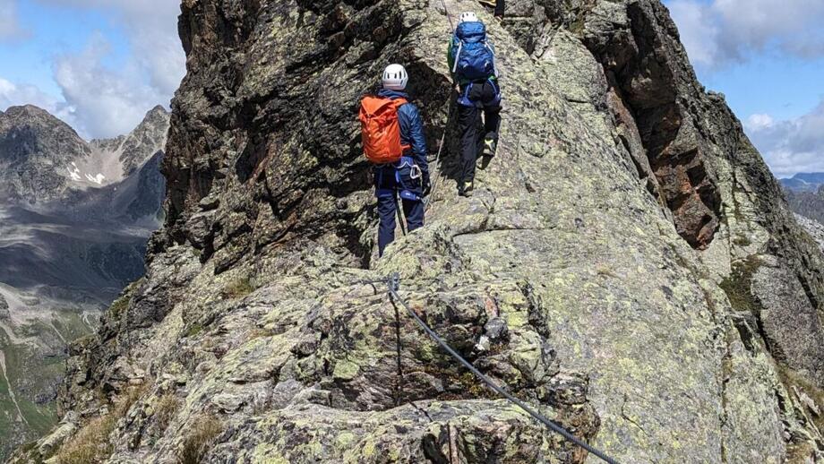 oesterreich-jamtal-galtuer-jamtalhuette-abjam-bergsteigen-grundkurs-alpiner-basiskurs-pxl-20250717-094139067.jpg