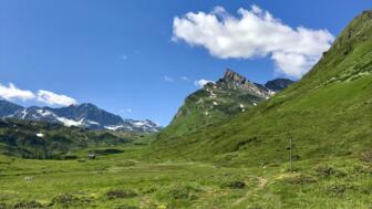 HHBERN_Schweiz_Graubünden_Wandern_Sommer (1).jpg