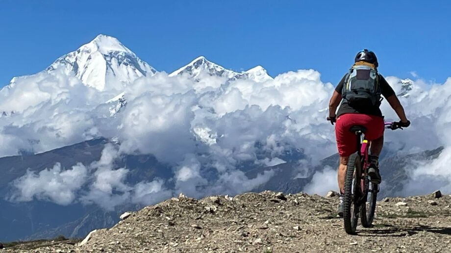 in Mountainbiker in Nepal