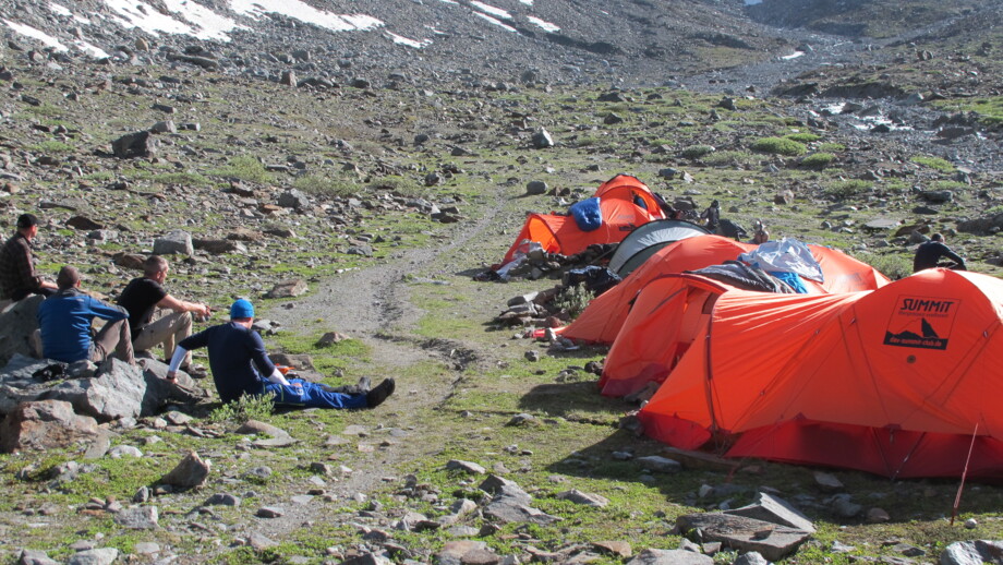 expeditionen-ex9piz-2018-natur-panorama-landschaft-berge-gletscher-schnee-bergsteiger-gruppe-zeltlager-oesterreich-oetztaler-alpen-expedition-wildspitze-9.JPG
