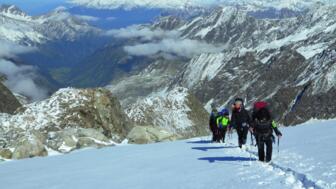 expeditionen-vorbereitungstraining-ex9vt-2015-natur-panorama-landschaft-berge-gletscher-schnee-teilnehmer-gruppe-020.jpg