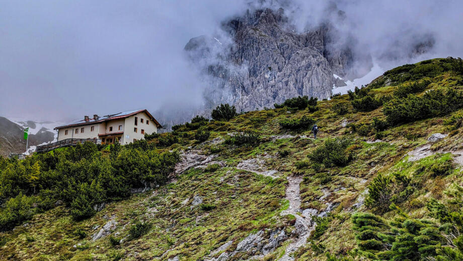 oesterreich-lechtaler alpen-steinseehuette-kletter aufbaukurs-afstei-pxl-20240615-075824315~2 (2).jpg oesterreich-lechtaler alpen-steinseehuette-kletter aufbaukurs-afstei-pxl-20240615-075824315~2 (2).jpg