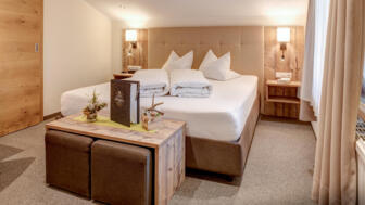 oesterreich-st. jakob-defereggental-skitourenprogramm-shdef-pichler-shootingaug25-armin (65 von 91).jpg