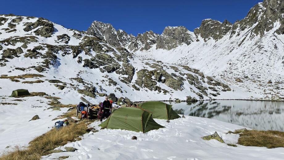 oesterreich-stubaital-franz-senn-huette-expeditionsvorbereitung-ex9vt-20240920-114428.jpg