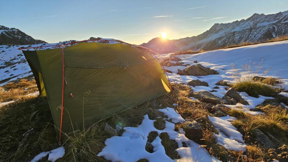 oesterreich-stubaital-franz-senn-huette-expeditionsvorbereitung-ex9vt-20240921-072352.jpg