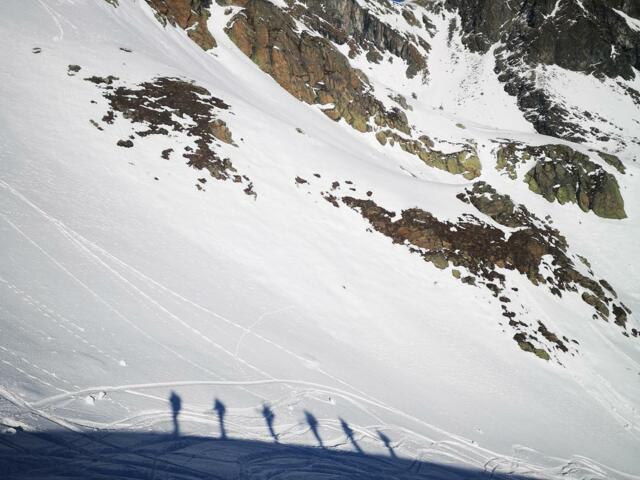 Young Summits: Tiefschnee- & Skitourenkurs im Sellrain