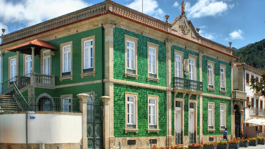 Green House in Vila Nova de Ceveira