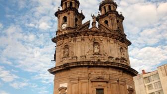 Turm der Kirche Unserer Lieben Frau von Pilgern in Pontevedra