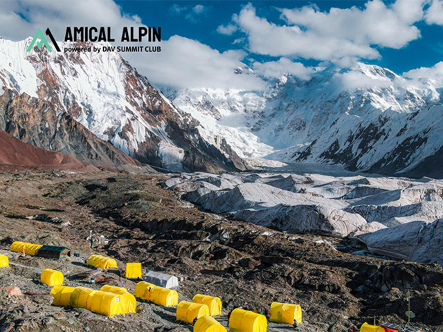 South Inylcheck Glacier Zeltlager