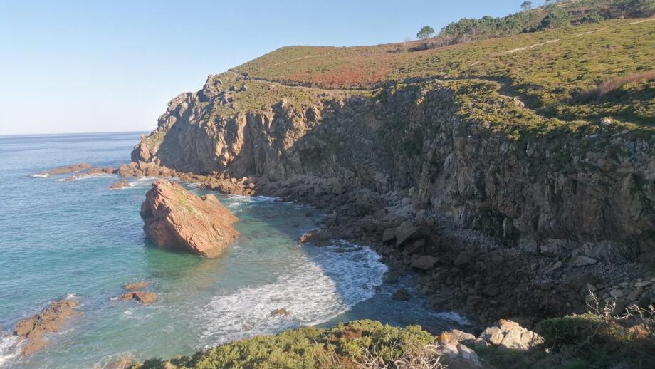 europa-spanien-galizien-esgal-lires-fisterra-weg-steilküste -einfacher-teil-sybillebutzmann.jpg