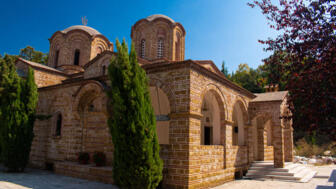 shutterstock_1514663987_Kloster_Dionysios.jpg