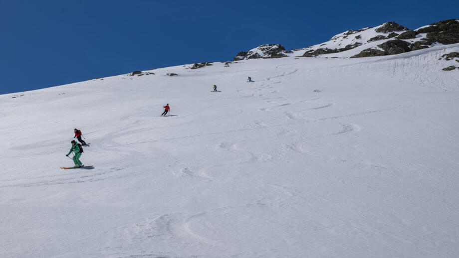 oesterreich-silvretta-skitourenkurs-jamtalhuette-asjam-bg-220418-1019929.jpg