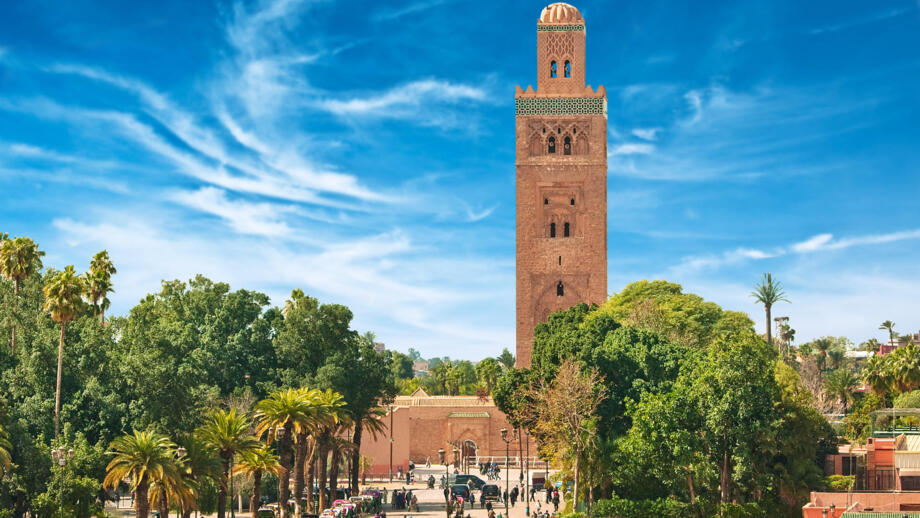 afrika-marokko-stadt-kultur-marrakesch-koutoubia-moschee-135809351.jpg