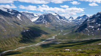 europa-norwegen-nojot-view-from-galdhoppigen-above-spiterstulen-shutterstock_1140758060.jpg